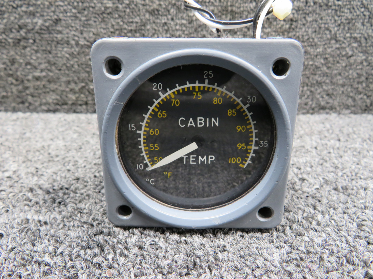 0221-007 B & D Instruments Cabin Temperature Indicator, Lighted 0221-007 B & D Instruments Cabin Temperature Indicator, Lighted