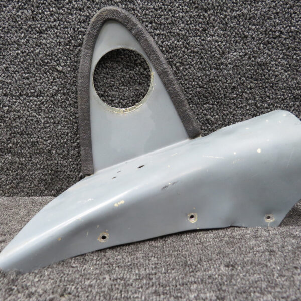 0511311-1 Cessna 172B Upper Door Post Shield LH