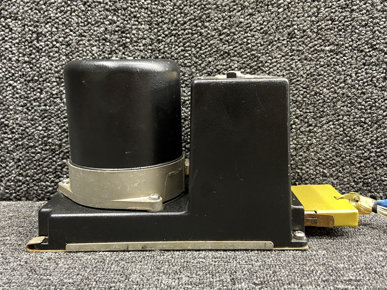060-0015-00 (Use: 060-00015-0000) King KG-102A Directional Gyro w Mods (14V) 060-0015-00 (Use: 060-00015-0000) King KG-102A Directional Gyro w Mods (14V)