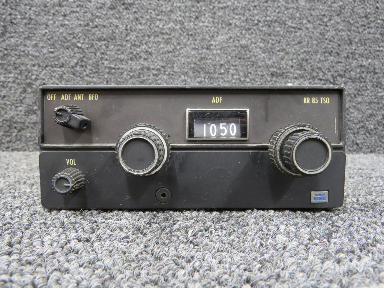 066-1023-00 King Radio KR-85 ADF Receiver with Tray and Mods (Volts: 14) 066-1023-00 King Radio KR-85 ADF Receiver with Tray and Mods (Volts: 14)