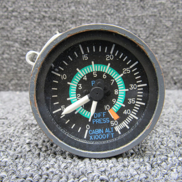 3003-J17 (Alt: 9914060-1) United Instruments Cabin Alt-Diff Pressure Indicator (5VDC)
