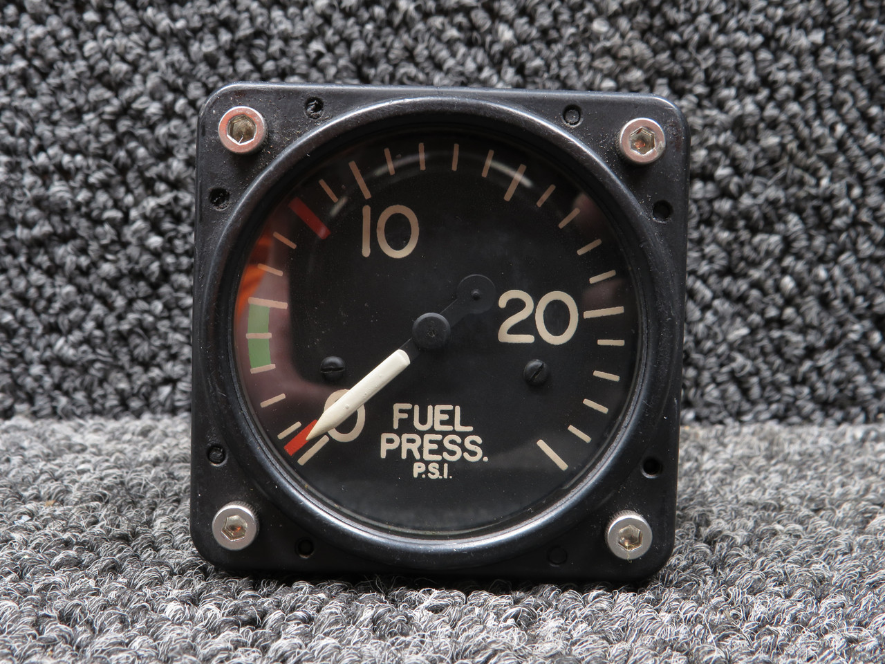 412-2 Cessna 172G Fuel Pressure Indicator Assembly 412-2 Cessna 172G Fuel Pressure Indicator Assembly