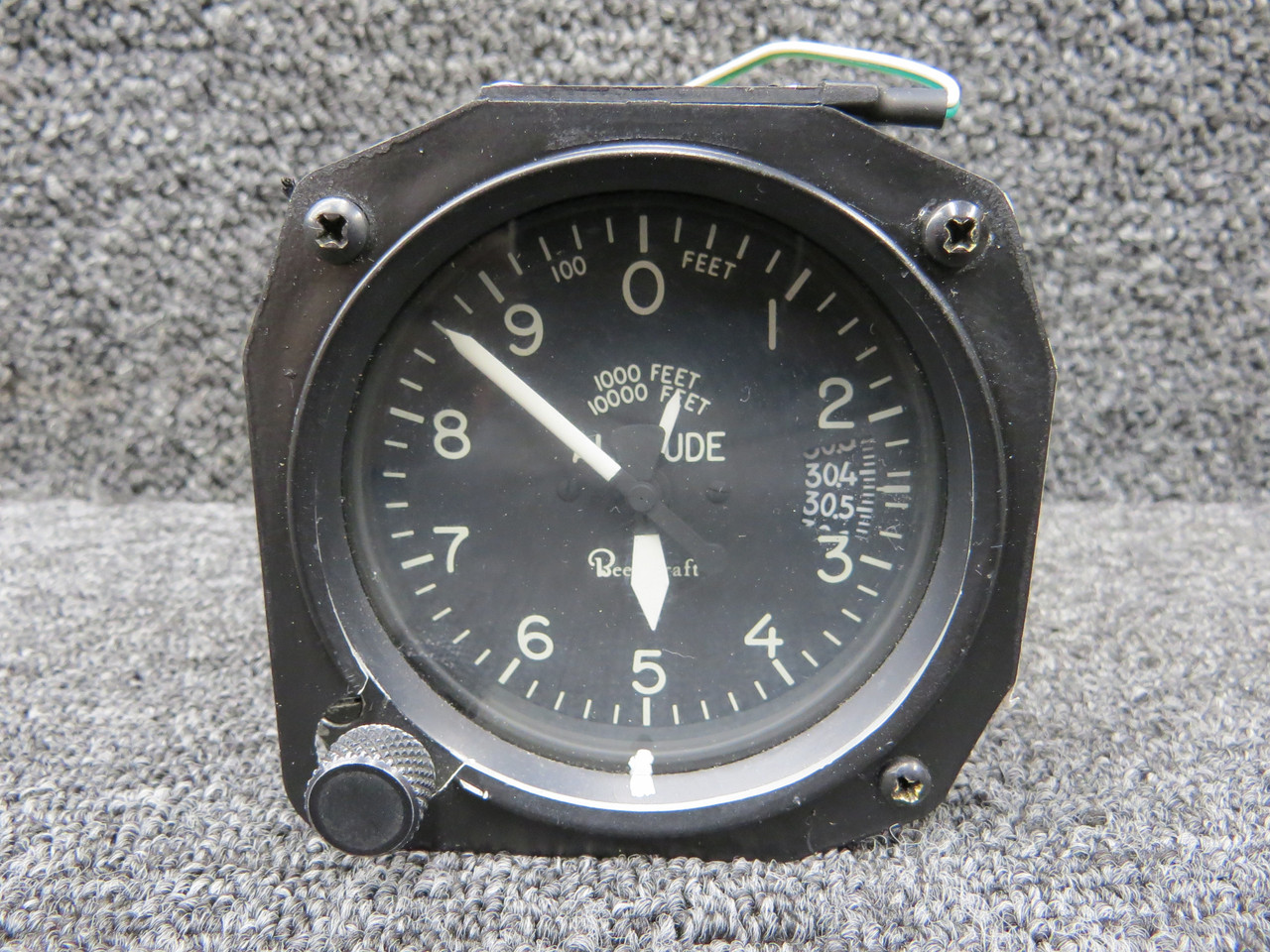 5934A-A106 United Instruments Altimeter Indicator (Lighted) 5934A-A106 United Instruments Altimeter Indicator (Lighted)