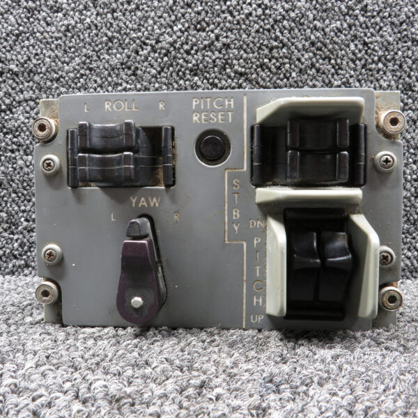 7239035-803 SAAB 340 Auto-Pilot Control Switch Panel Assembly