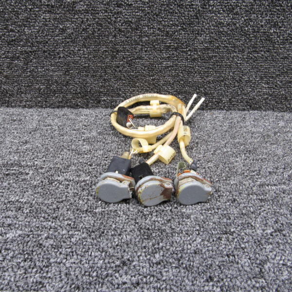 NS112B, 520X Cessna Citation III 650 Headphone Jack Connector (Set of 3)