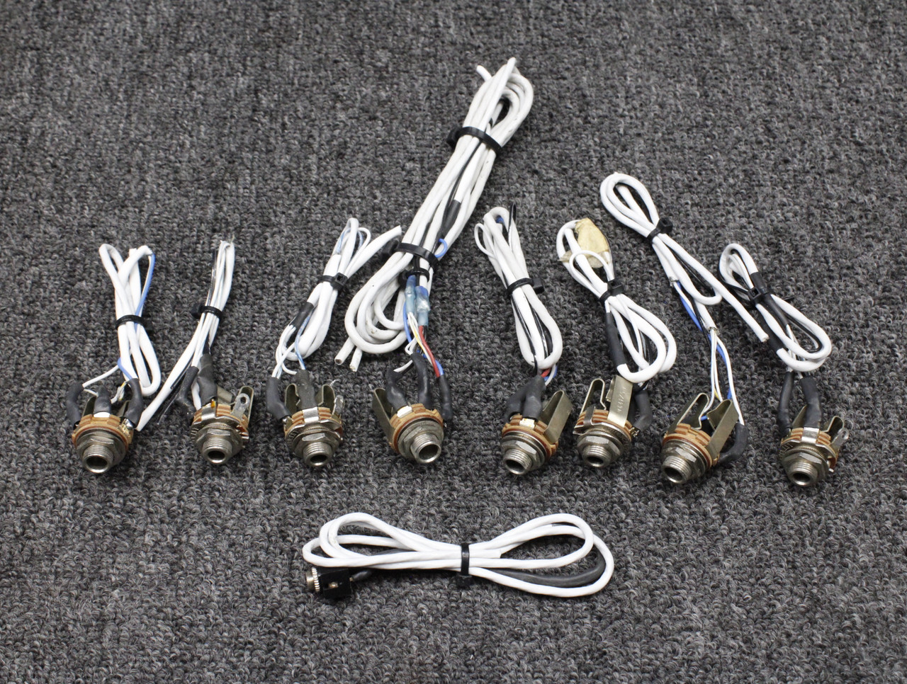 Piper PA30 Audio Jack Set of 9 Piper PA30 Audio Jack Set of 9