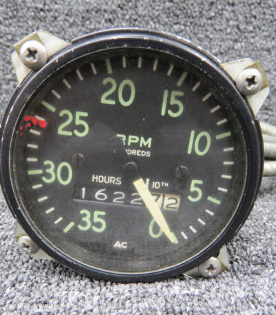 RT-9 GMC AC Division Tachometer Indicator with Cable (Hours: 1622.72)