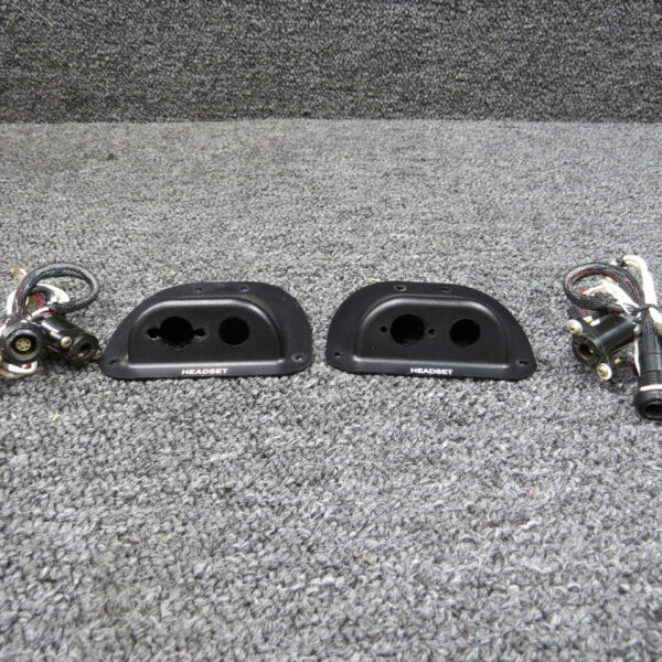 TJT-120, D746-1, C710-4 Robinson R44II Forward Audio Jack Set with Covers